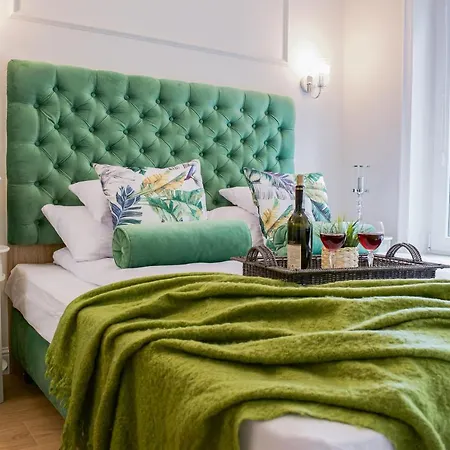 Apartament Seasons By Alluxe Boutique