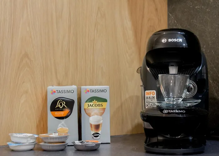 Apartment Seasons By Alluxe Boutique